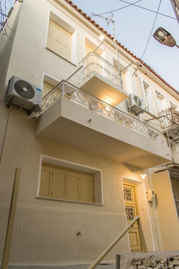 Anthi's House Center *